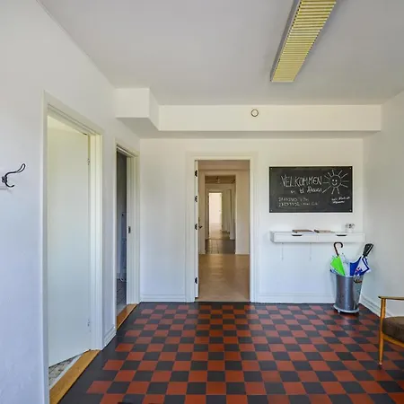 Сasa de vacaciones Eight-bedroom In *