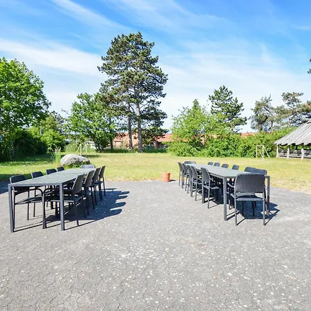 Feriehus Fantastisk Hus Med 8 Soveværelser I Glesborg